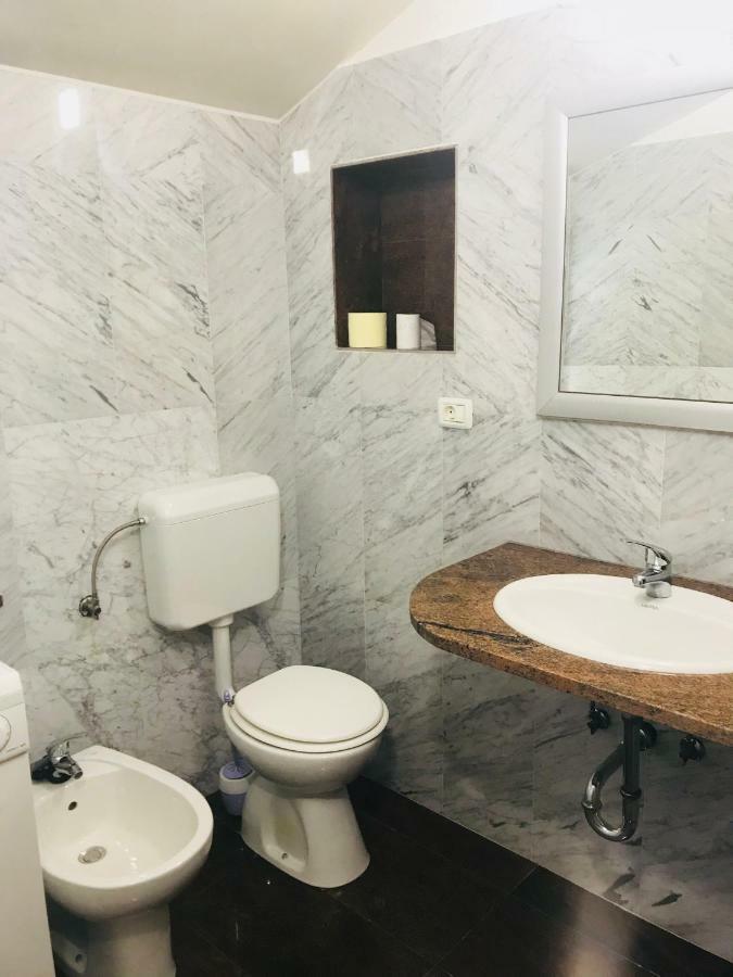 Apartments Vidovic Cezarji 外观 照片